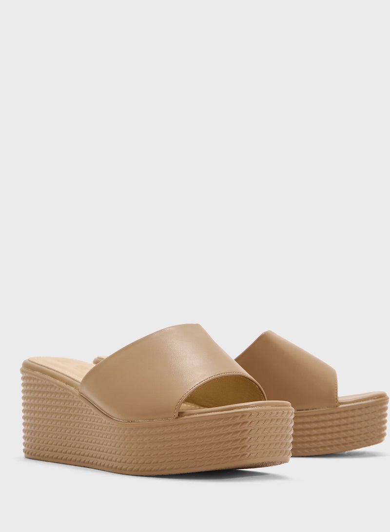 Clowse Casual Wedged Sandal  - Image 4