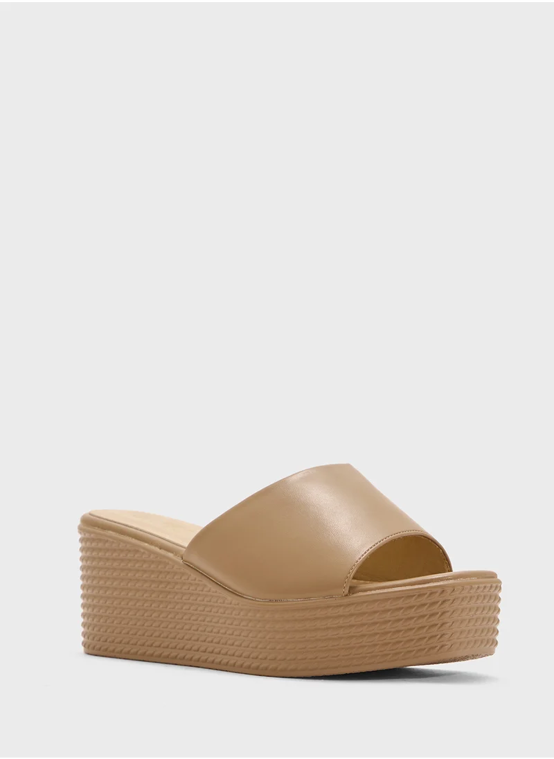 كلاوس Casual Wedged Sandal