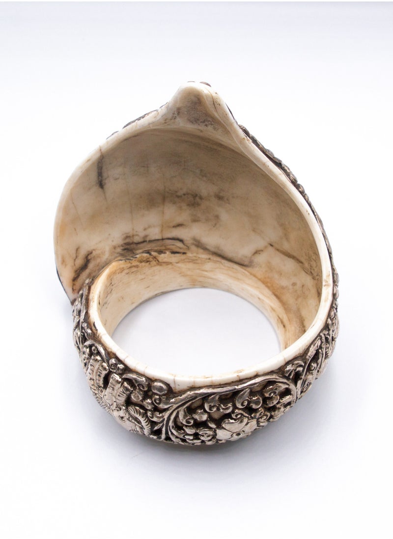 Alpine Crystals UAE - Exquisite Pure Silver Shell Bangle Peacock Carving  Handmade in Nepal - Image 1