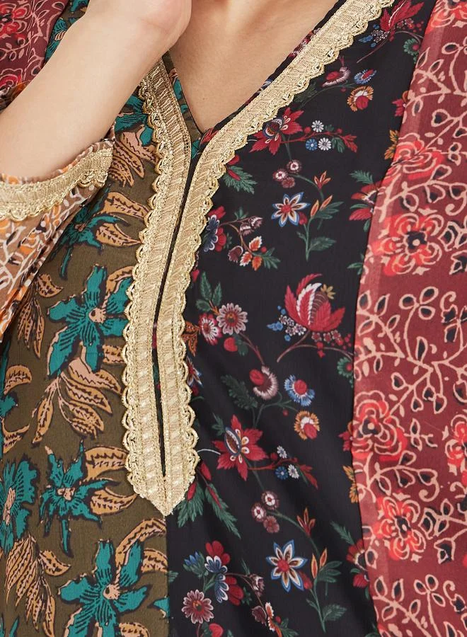 Styli Printed Color Block Jalabiya with Lace Trim Detail