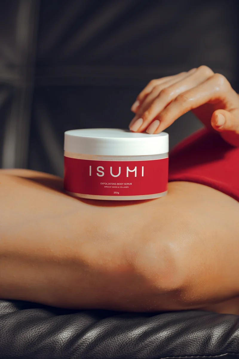 Isumi  ISUMI Exfoliating Body Scrub - 250g  | Best Price UAE