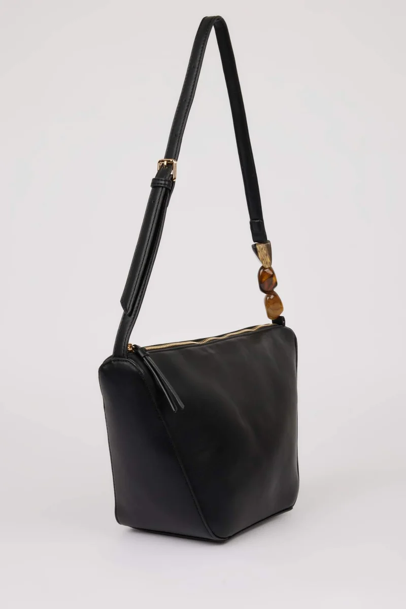 ديفاكتو Woman Faux Leather Shoulder Bag