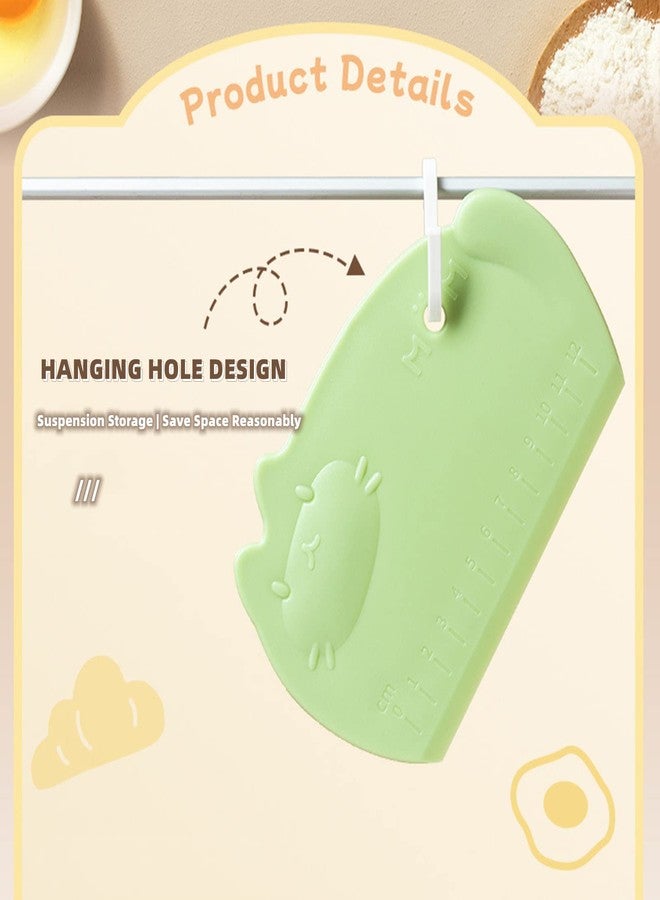 Chchmu مكشطة عجين سيليكون بمقياس، بتصميم كرتوني، مصنوعة من مواد آمنة غذائيًا، تُستخدم في الخبز والكيك وتزيين الفوندان. مكشطة سيليكون للعجين المخمر، قطعتان، أخضر وأصفر. - Image 5