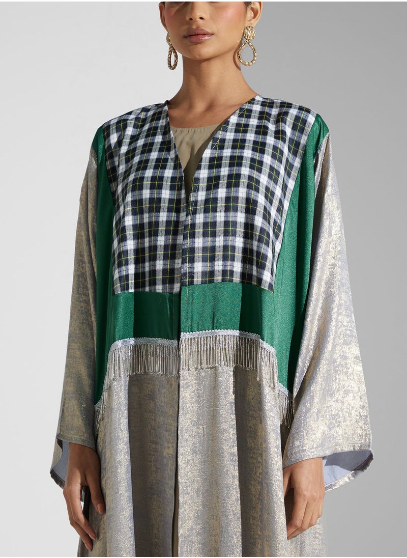 Khizana - Embroidered Detail Abaya With Sheila - Image 1