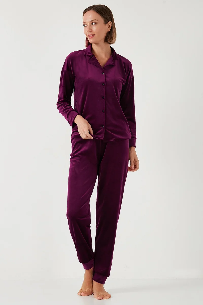 ليلا Regular Fit Shiny Velvet Ribbed Pajama Set Women's Pajama Set 6097110