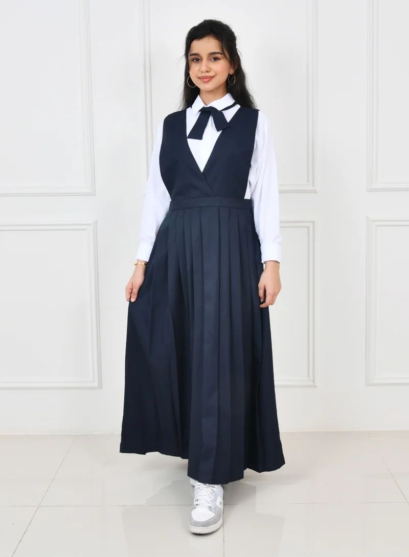 HAWRAA ABAYA Formal navy apron with pleats and shirt tie