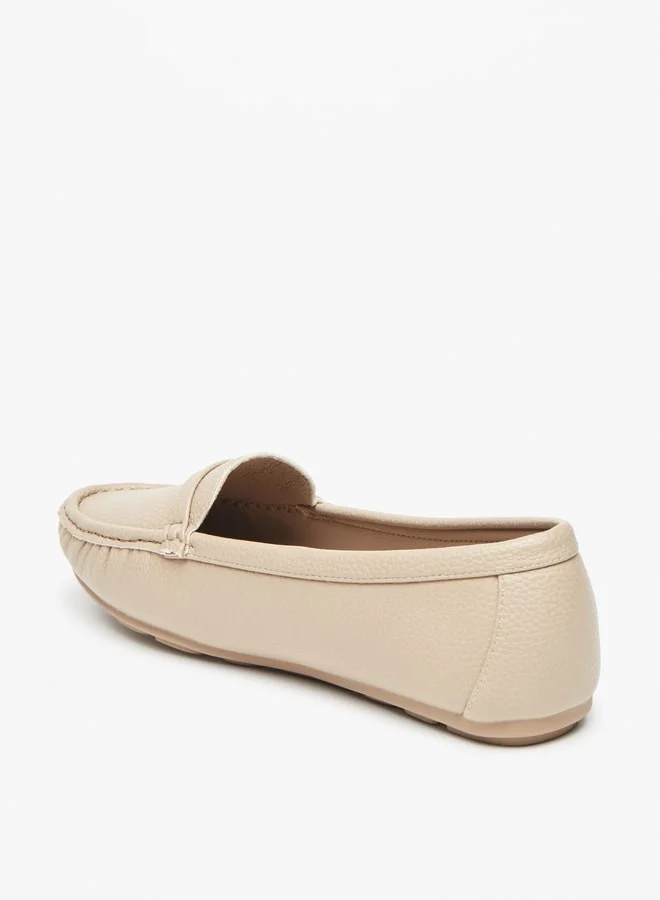 فلورا بيلا من شو إكسبرس Women's Textured Slip-On Moccasins
