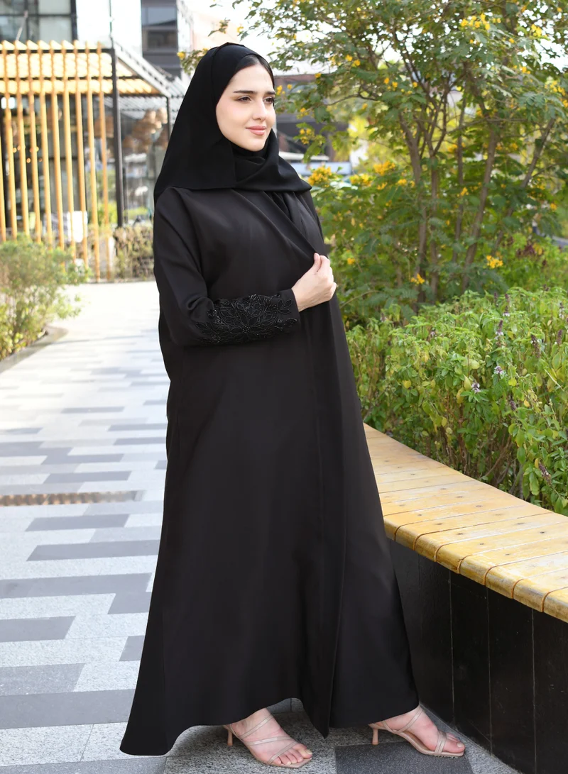 عبايات حوراء عباية لف سوداء بشك أسود يدوي على الأكمام