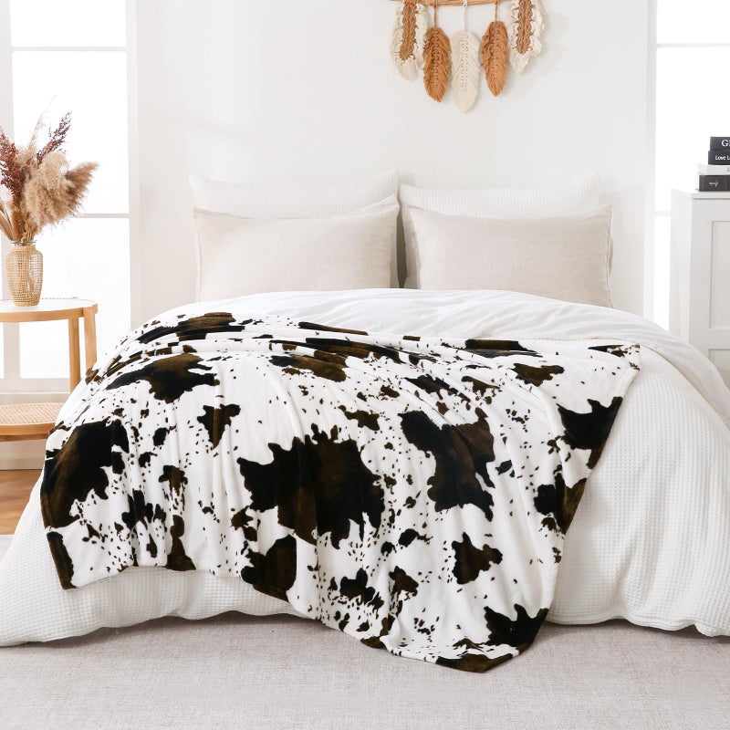 Bnuitland Cute Cow Printed Fleece Flannel Throw Blanket, Super Soft 300 GSM Double Sided Lightweight for Bed Sofa Couch Travel, Fluffy Fuzzy Animal Blanket for Kids/Baby/Pets, 50Ã—40 inch - Image 4