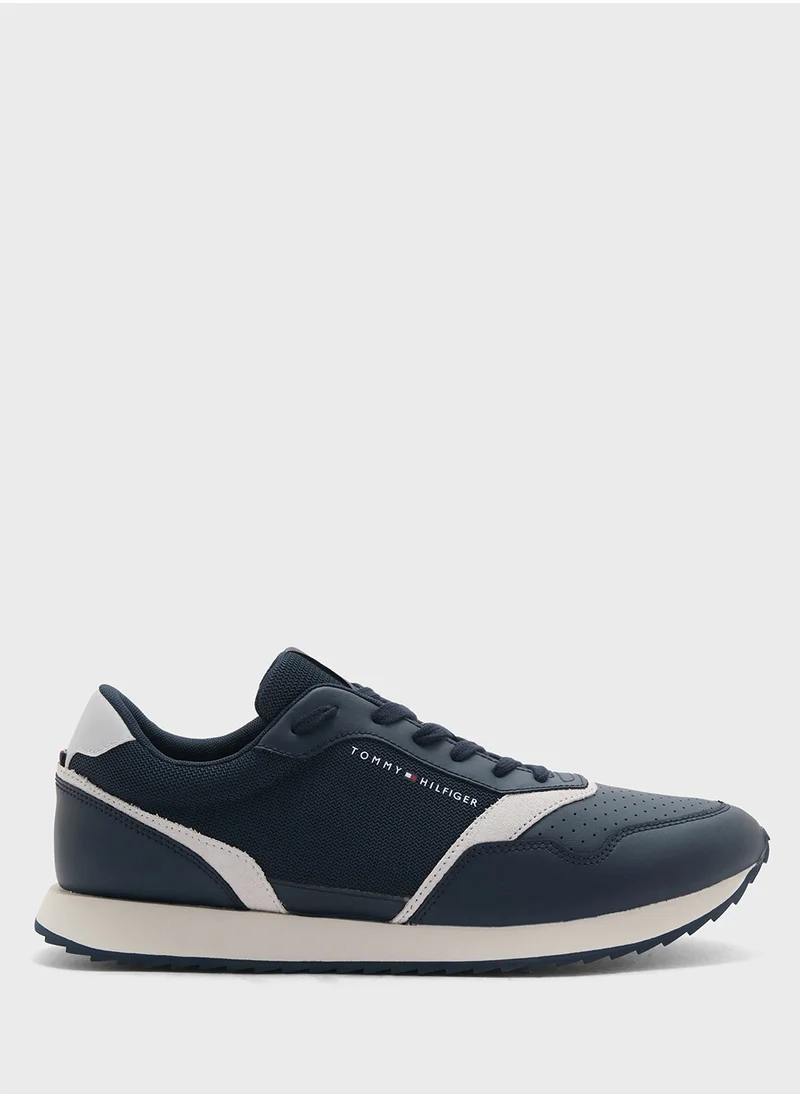 تومي هيلفيغر Casual Lase Up Low - Top Sneakers