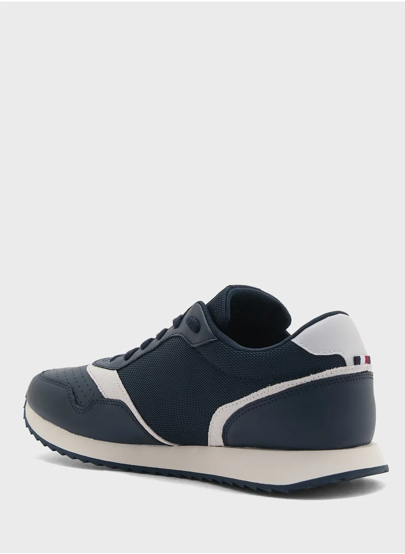 تومي هيلفيغر Casual Lase Up Low - Top Sneakers