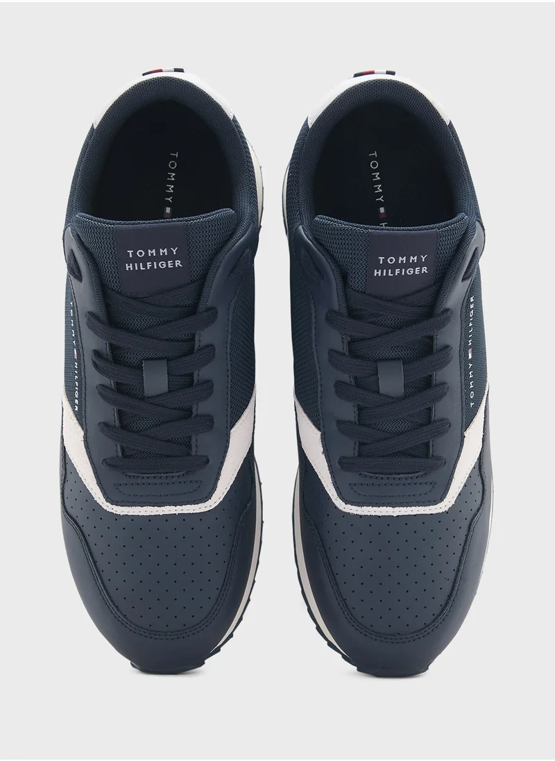 تومي هيلفيغر Casual Lase Up Low - Top Sneakers