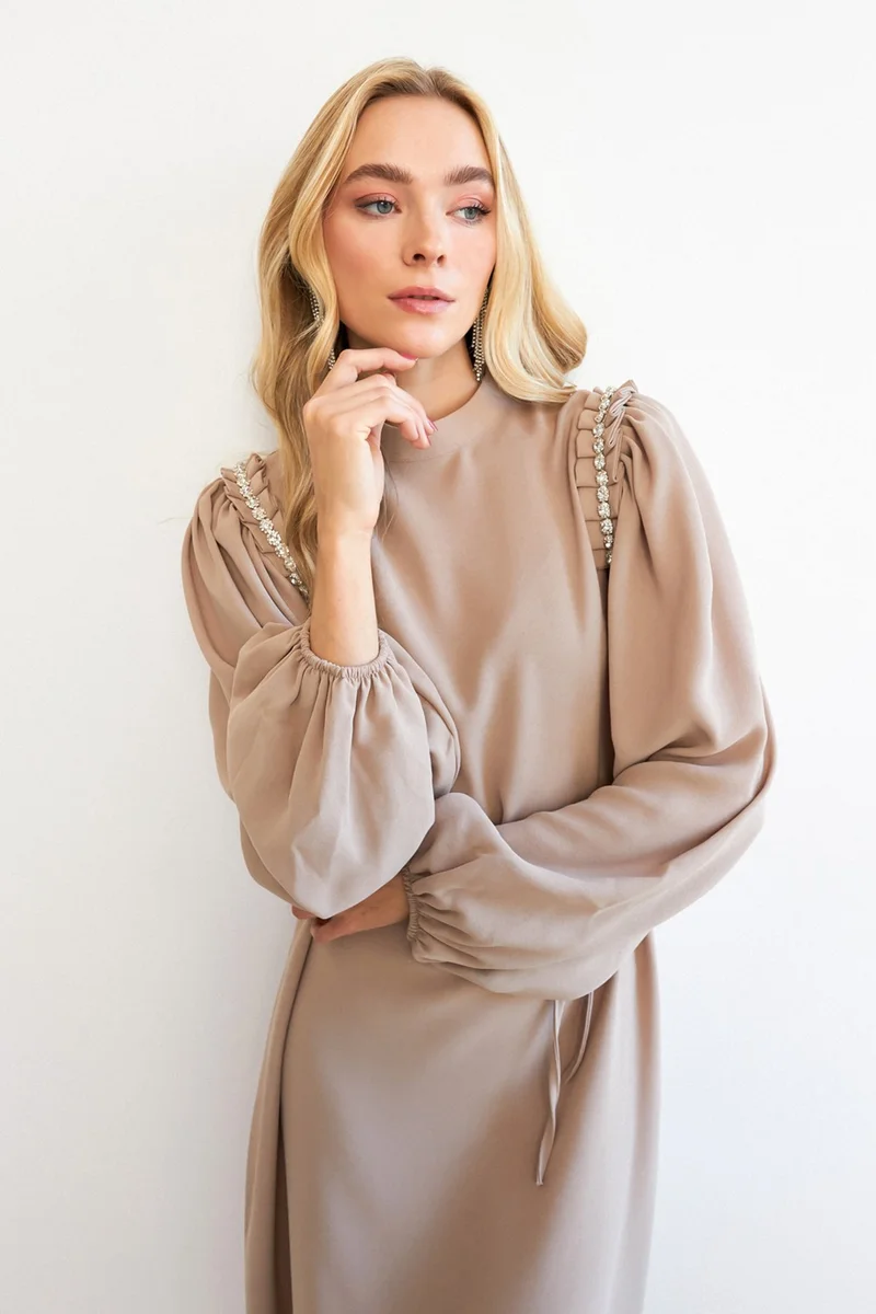 Vavinor Nova Shoulder Detail Dress - Beige