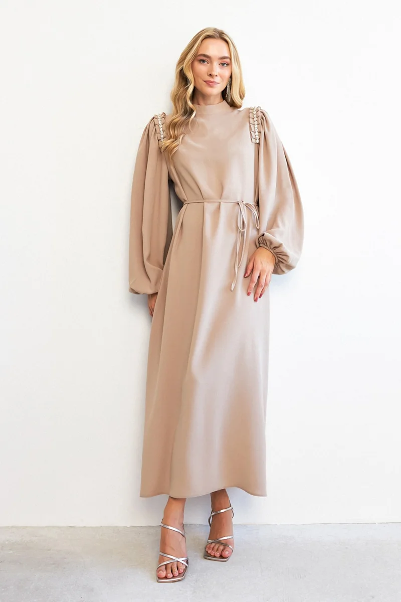 Vavinor Nova Shoulder Detail Dress - Beige