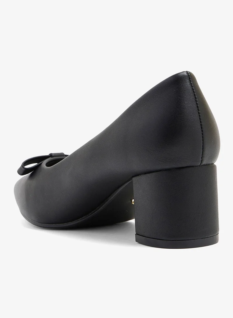 لوريان إمينا ري