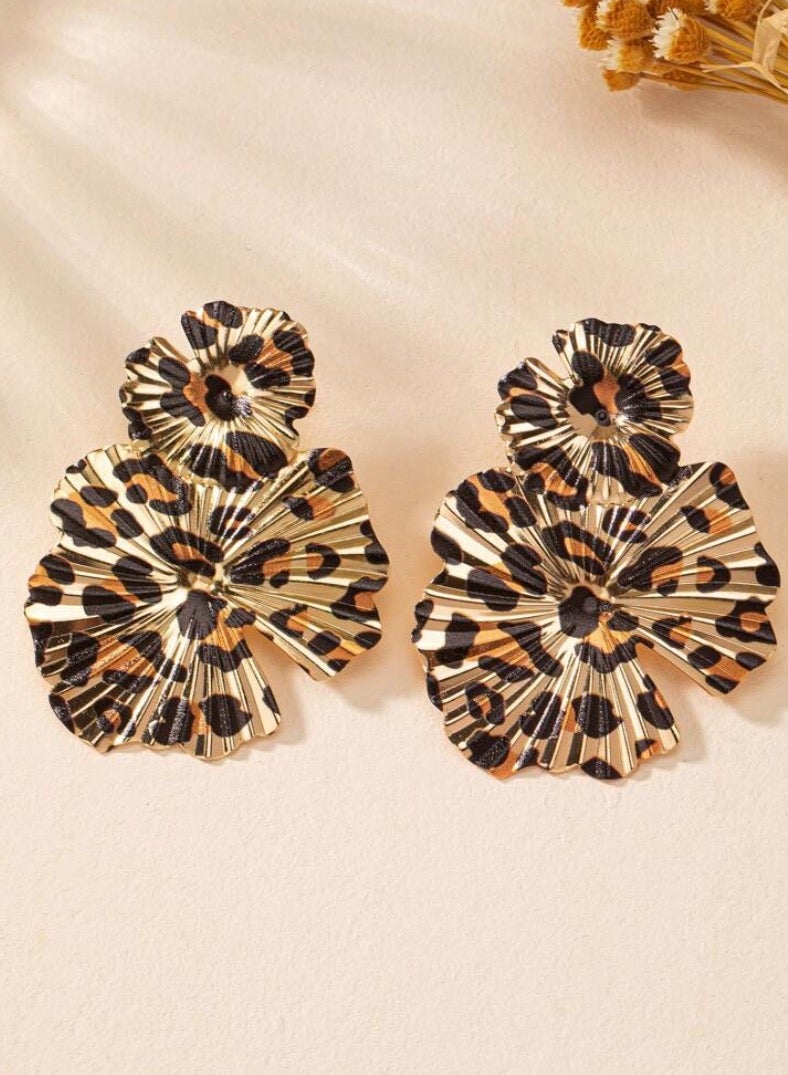 إيكوال حلق اذن نسائي دائري بتصميم ترندي وأنيق وعالي الجودة - Image 3