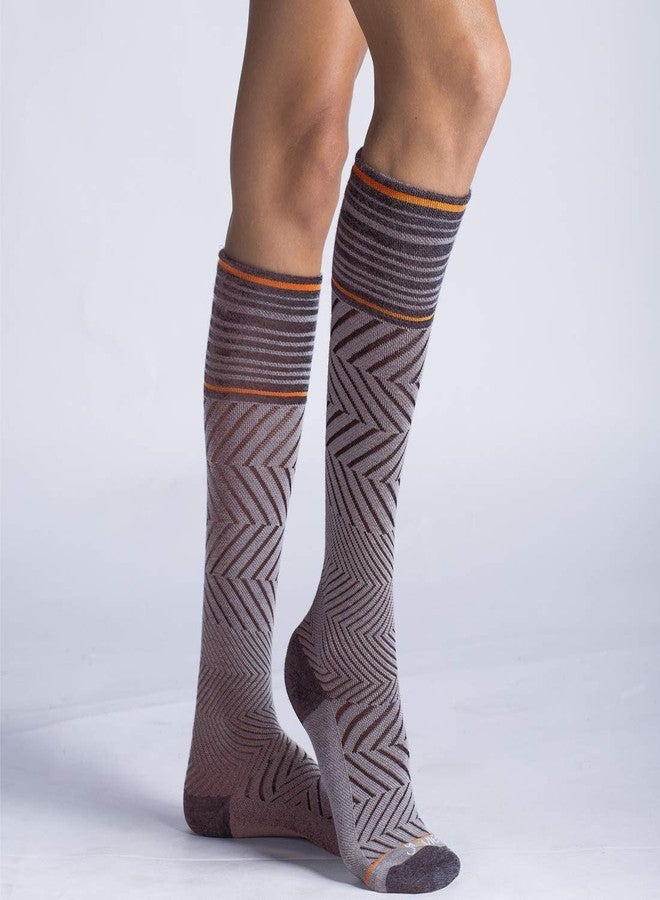 ja vie 76% Merino Wool Compression Socks 15-20mmHg Seamless Toe for Women & Men - Image 3