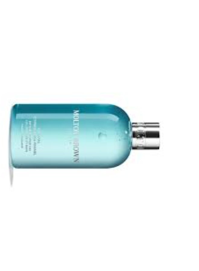 Molton Brown Coastal Cypress & Sea Fennel Bath & Shower Gel 300ml - Image 2