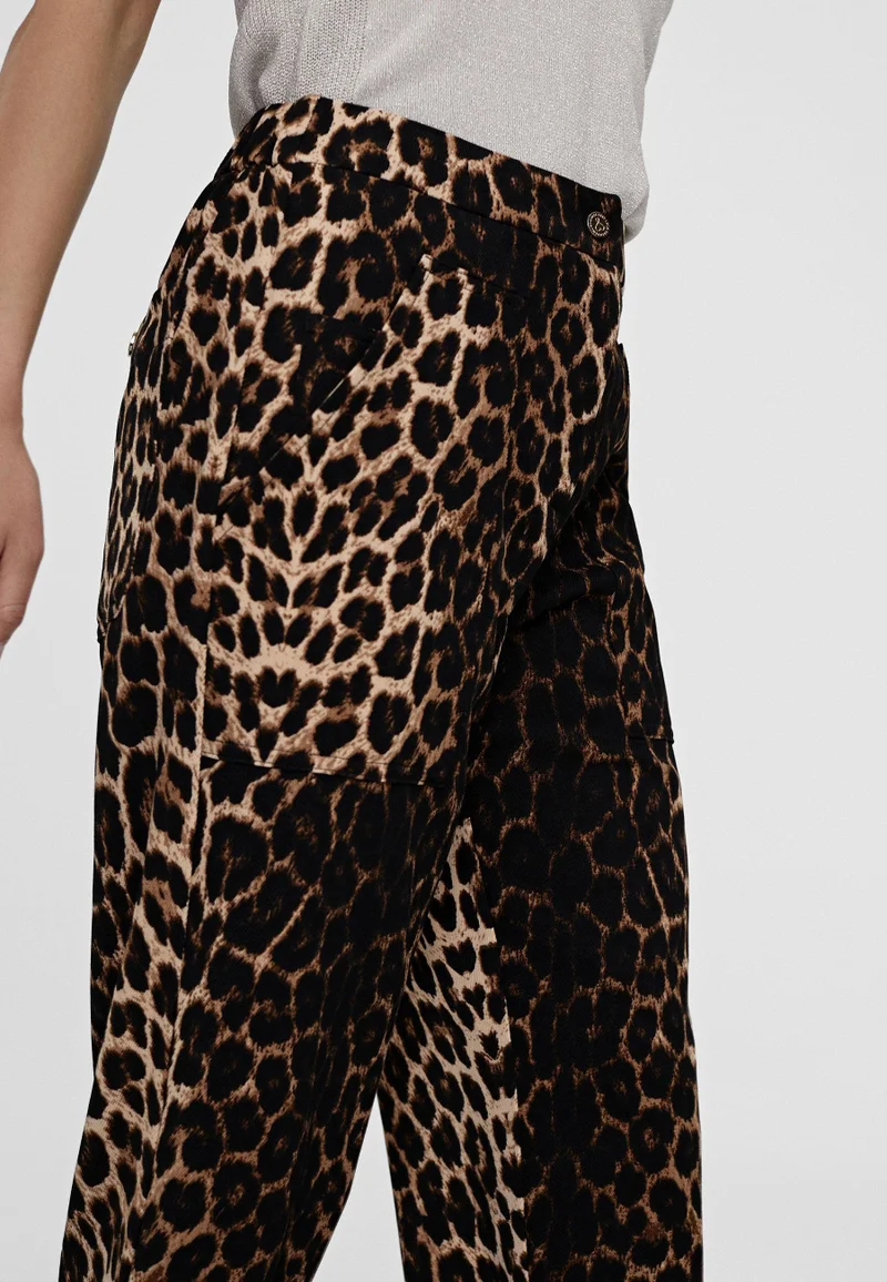 Lola Casademunt Animal print cropped trousers