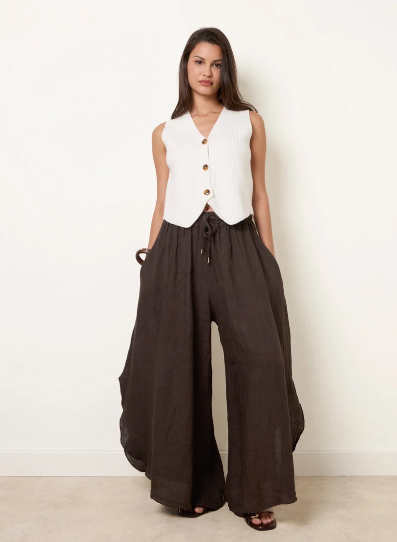 بلو فانيلا Extreme Wide Leg Linen Trousers