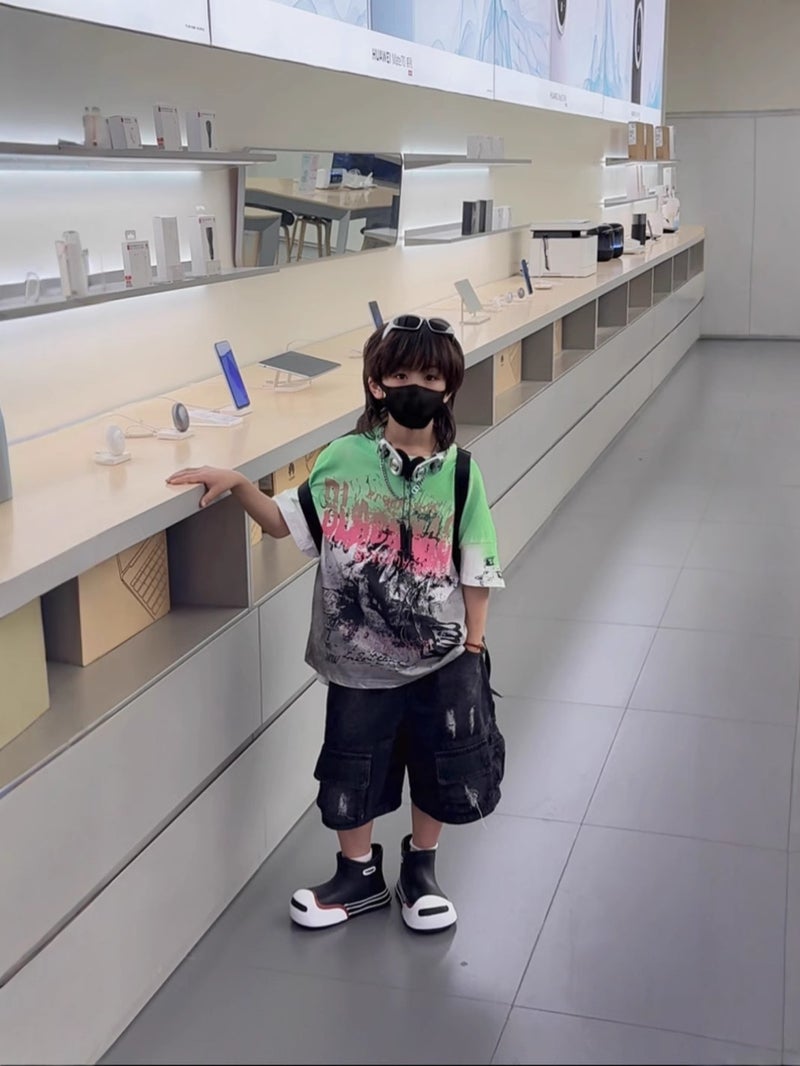 Children'S 2025 Summer Relaxed-Fit Fashion Graffiti Hip-Hop Color-Matching European Fashion Brand T-Shirt Short-Sleeve - Image 2