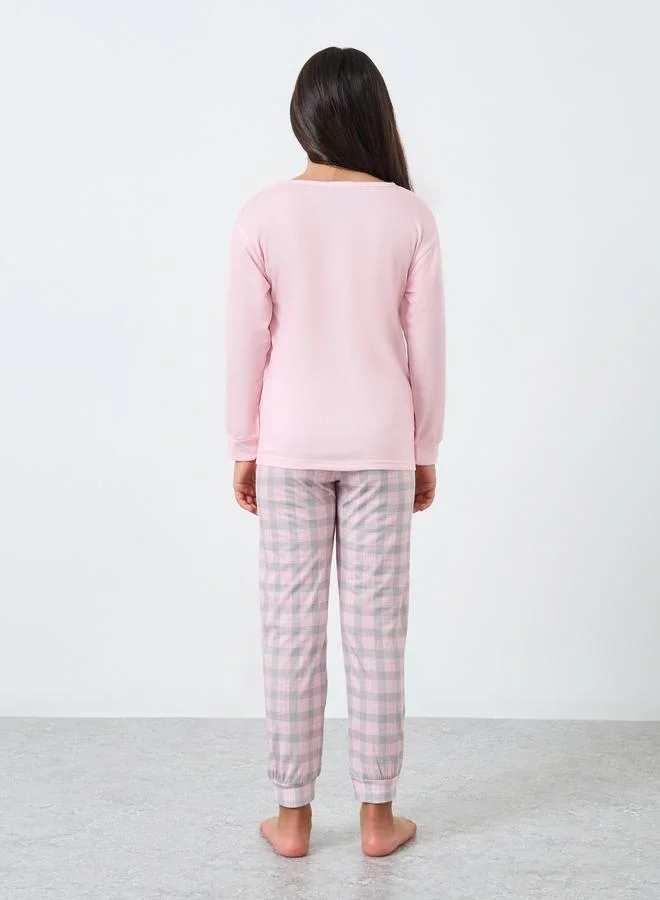 Styli Styli Teen Pink Top and Checkered Pyjama Set