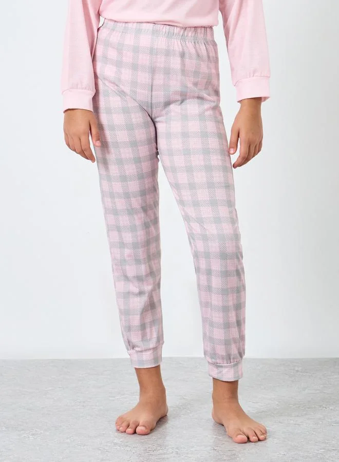 Styli Styli Teen Pink Top and Checkered Pyjama Set
