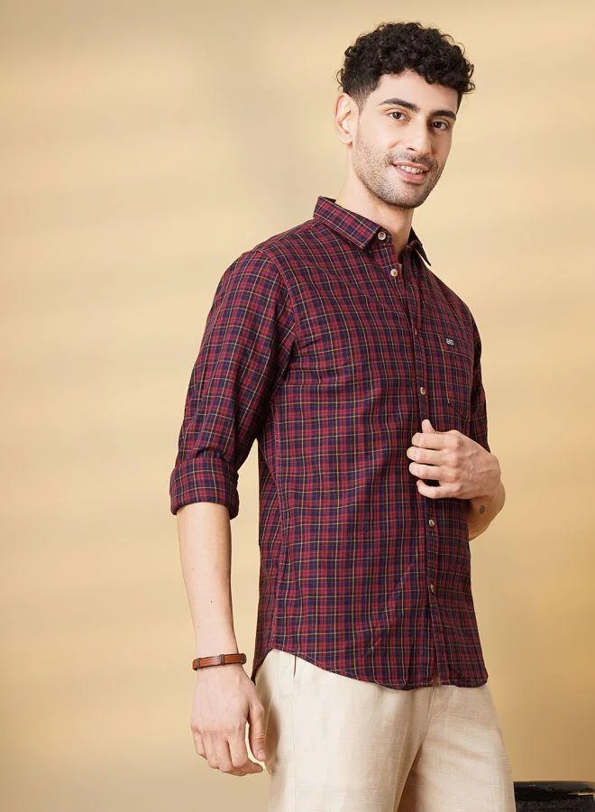 The Indian Garage Co Men Slim Fit Checkered Full Sleeves Spread Collar Casual Shirt