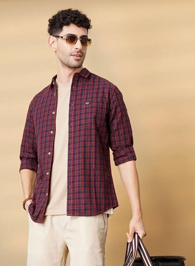 The Indian Garage Co Men Slim Fit Checkered Full Sleeves Spread Collar Casual Shirt