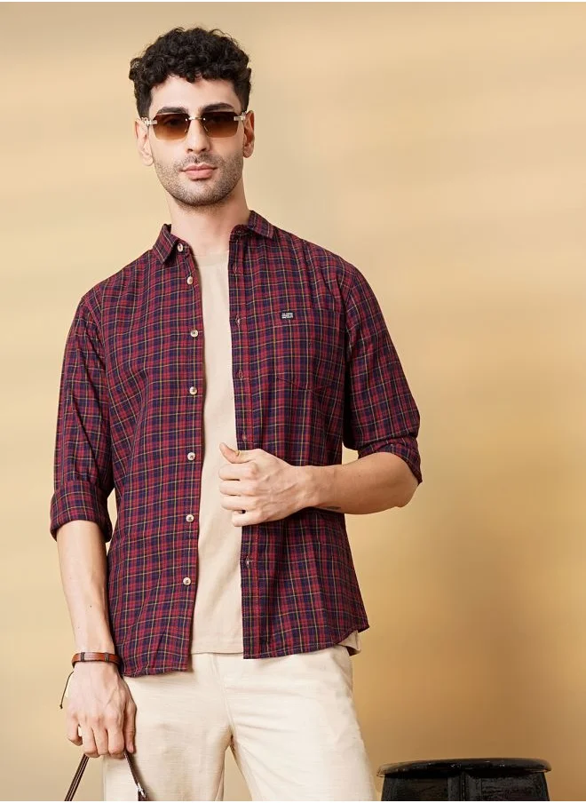 The Indian Garage Co Men Casual Slim Fit Checkered Collared Neck Long Sleeves Curved Shirt