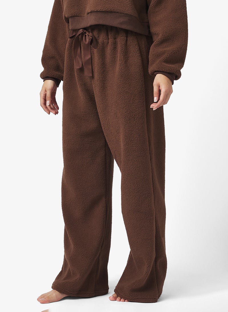 جينجر بيسيكس طقم بنطلون واسع وبلوزة مريحة من البورغ - Image 4