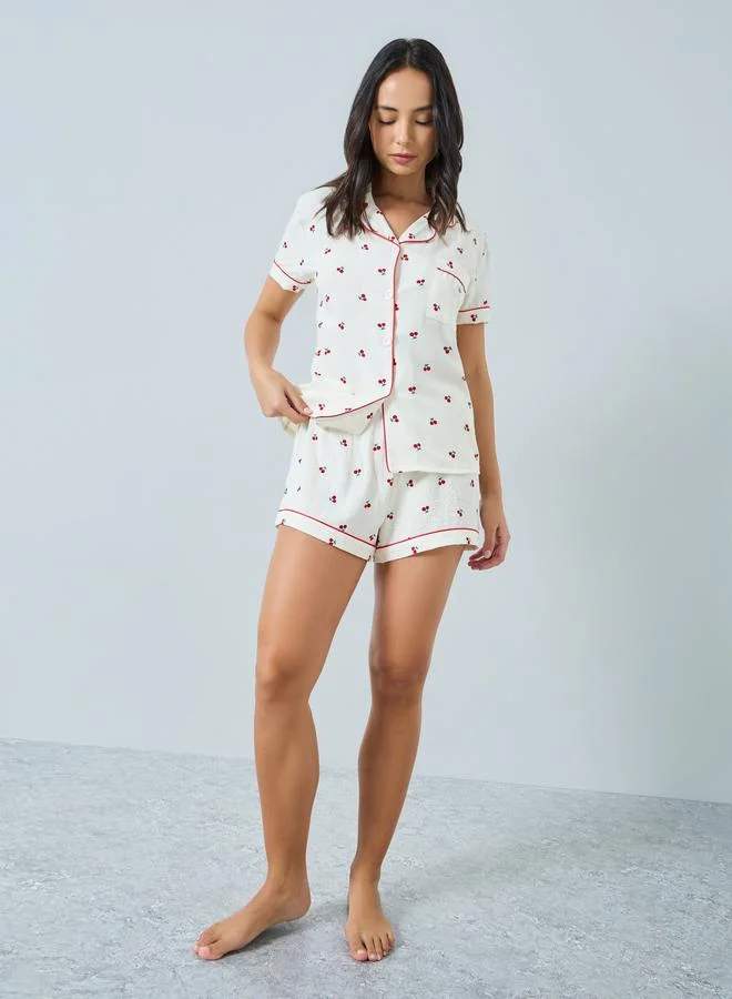 تايك تو مجموعة من شورت وبلوزة بطبعة كرز