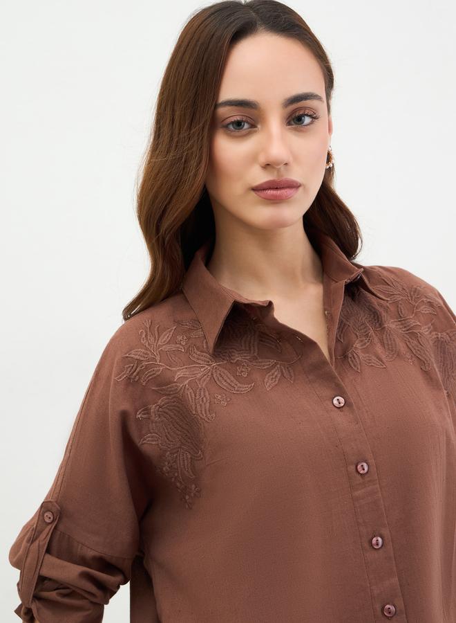 ستايلي بلوزة طويلة بتفاصيل مُطرّزة - Image 4