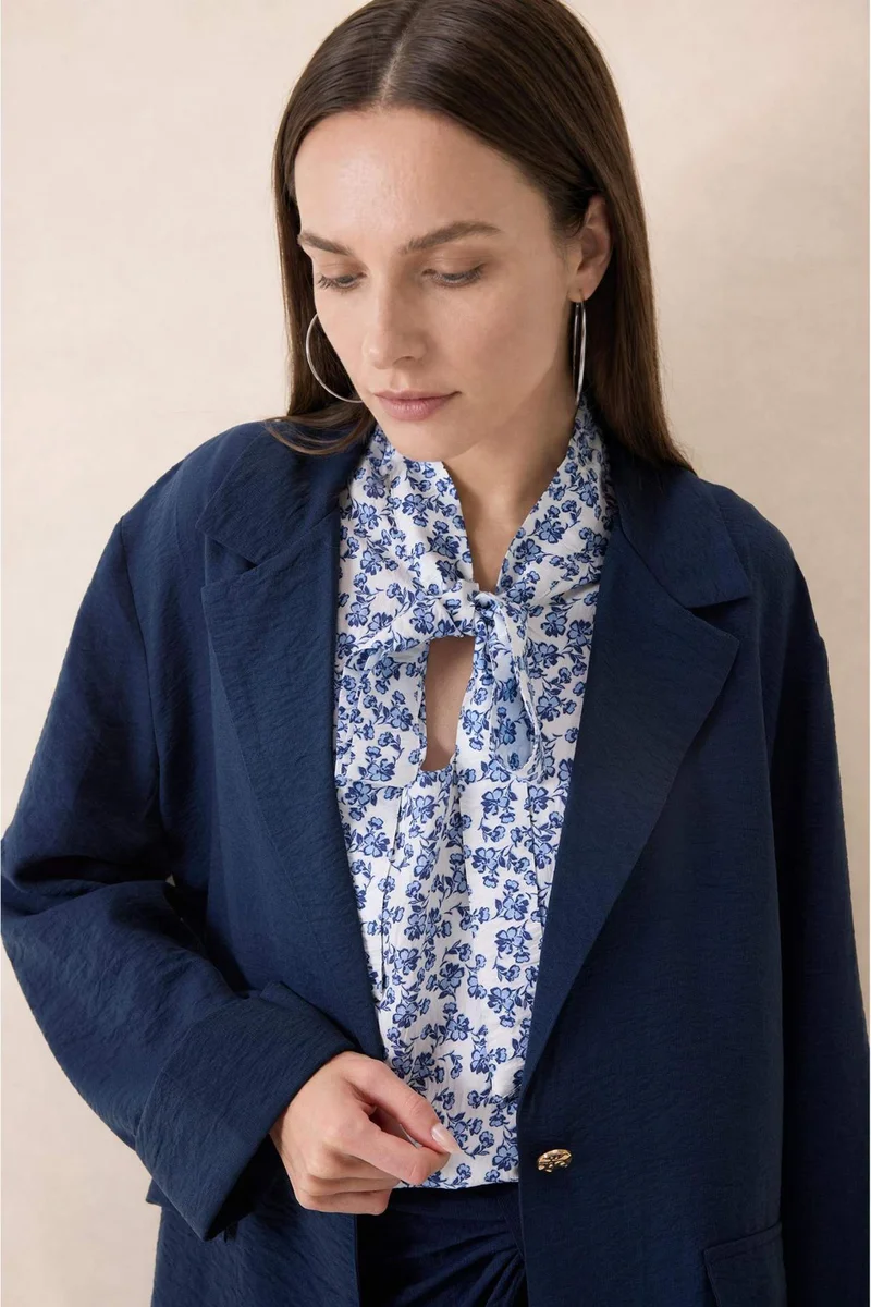 DeFacto Regular Fit Pocketed Blazer