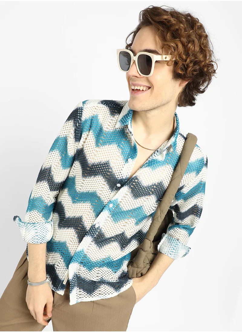 Campus Sutra Men's Electric Blue & Powder White Chevron-Block Knit Shirt
