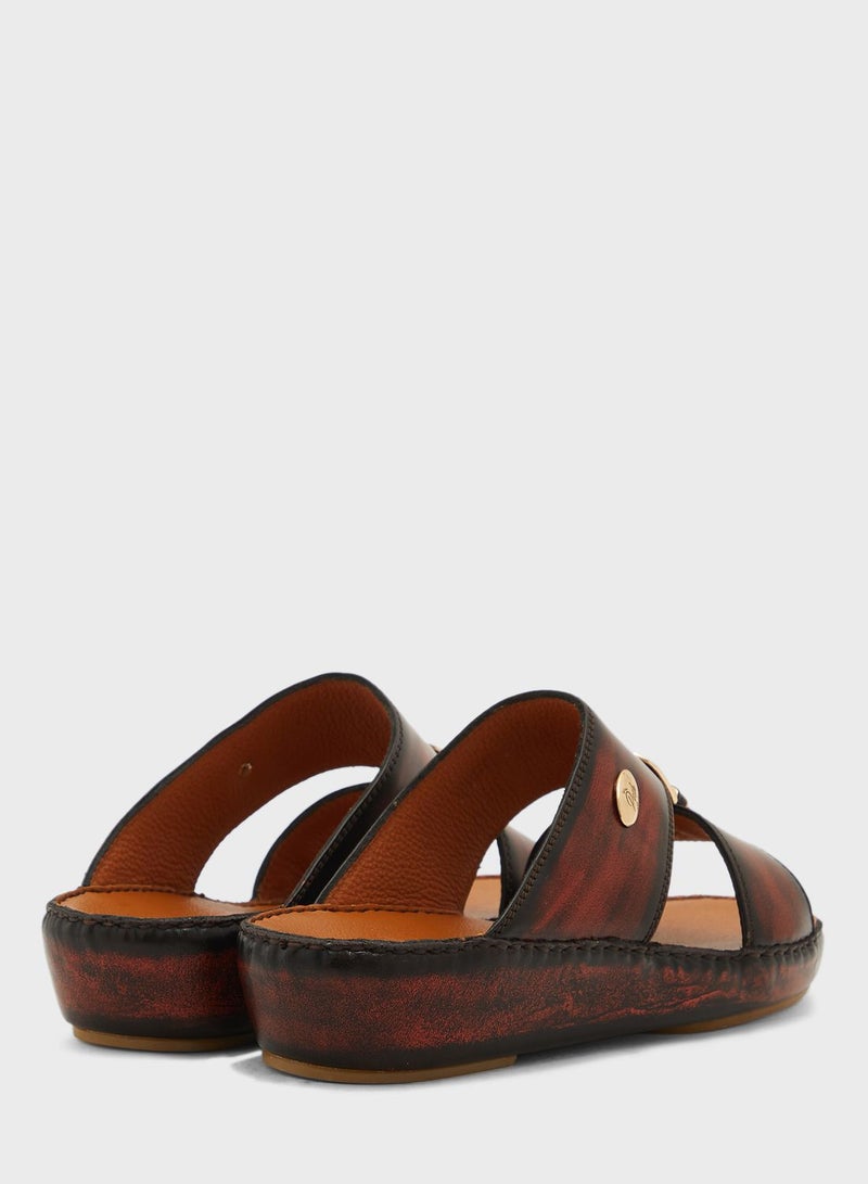 Posh La Vie Trendy Arabic Sandals - Image 3