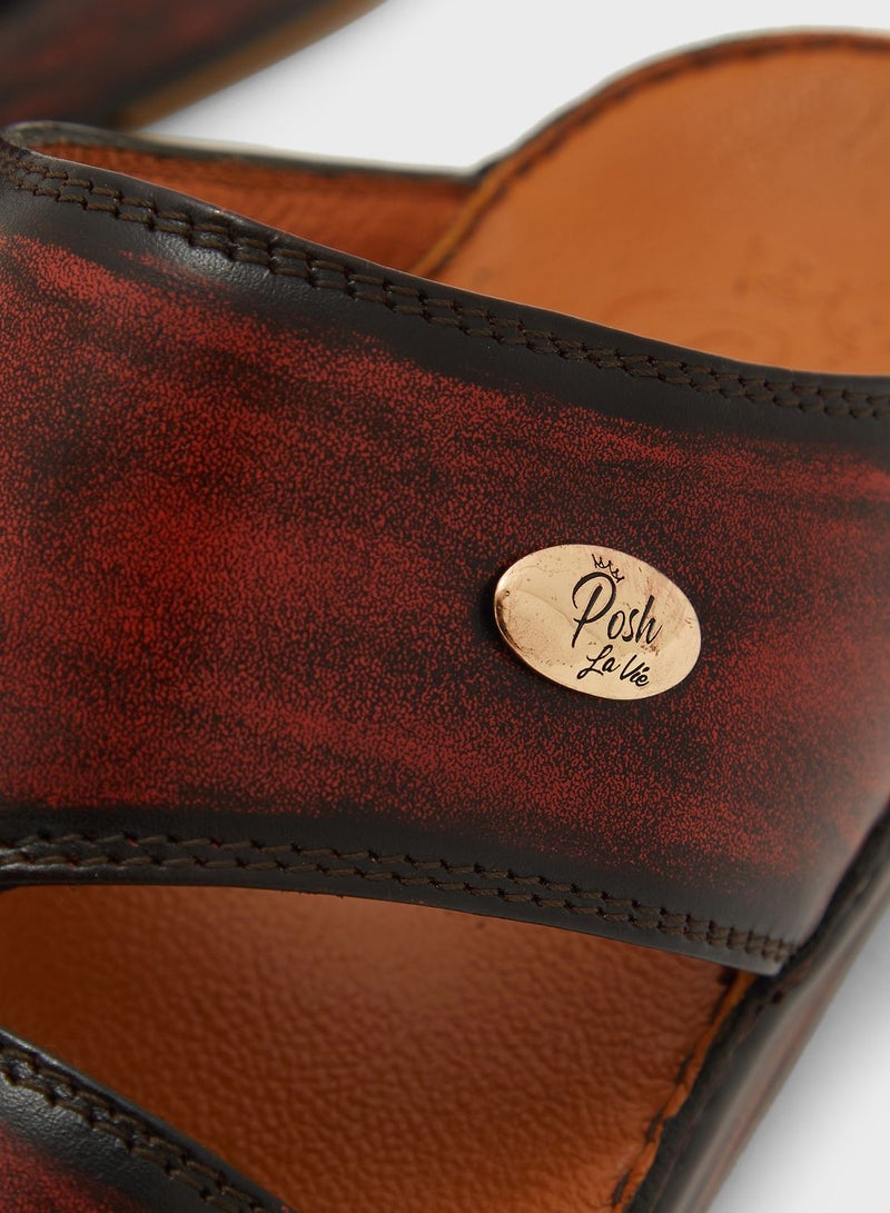 Posh La Vie Trendy Arabic Sandals - Image 5