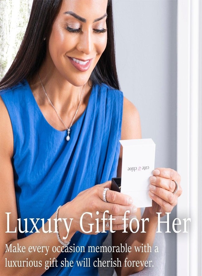 كايت آند كلوي أقراط روث من كيت آند كلوي، مطلية بالذهب الأبيض عيار 18 قيراطًا، مرصعة بكريستالات ألماس صناعية مستديرة القطع، مجوهرات أنيقة للنساء، هدية مثالية لها في عيد الميلاد، أو عيد ميلادها، أو ذكرى زواجها. - Image 4