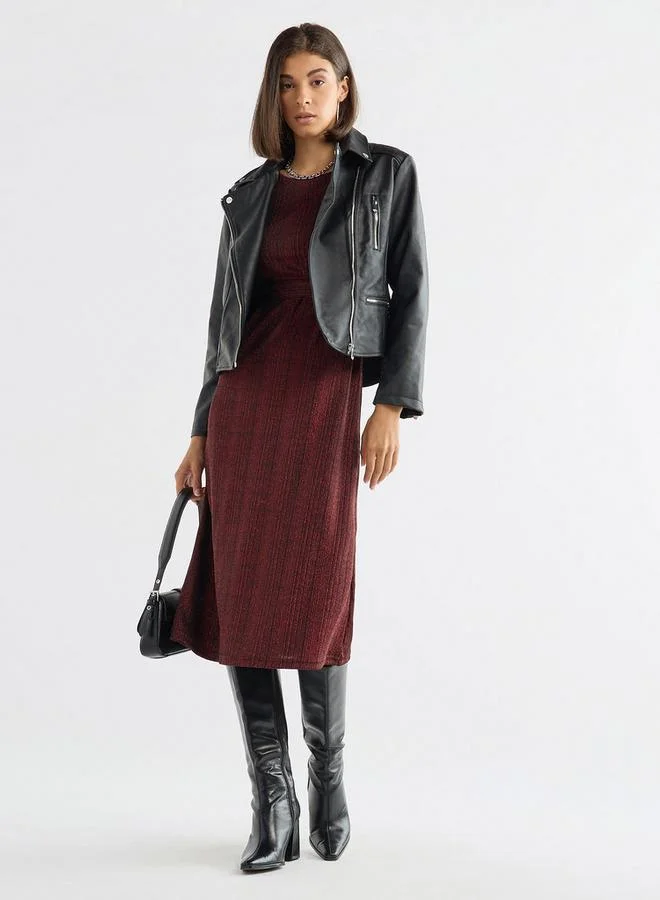 سبلاش فيڤ فستان ميدي بارز الملمس بأكمام واسعة وحزام رباط