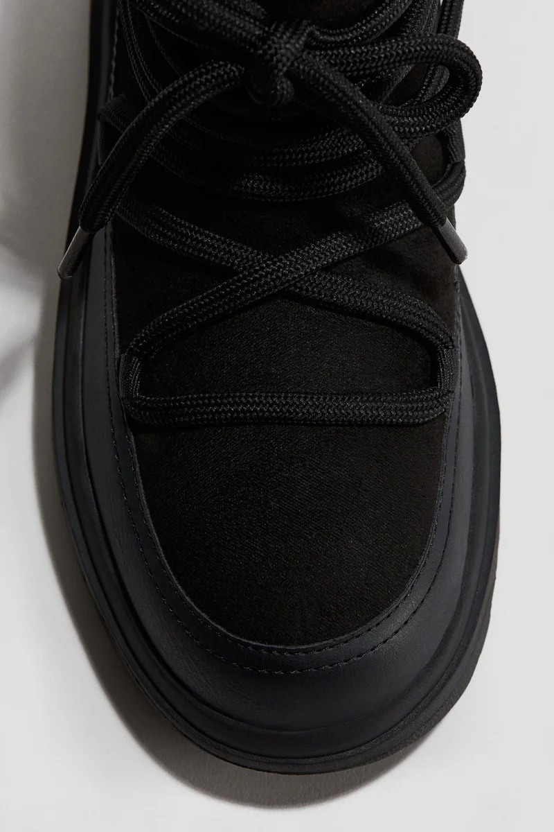 اتش اند ام بووت للثلج ببطانة ناعمة ودافئة