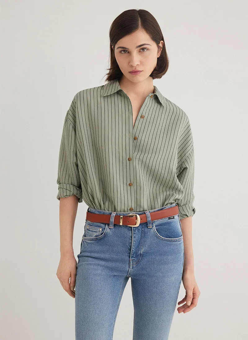 مافي قميص أخضر