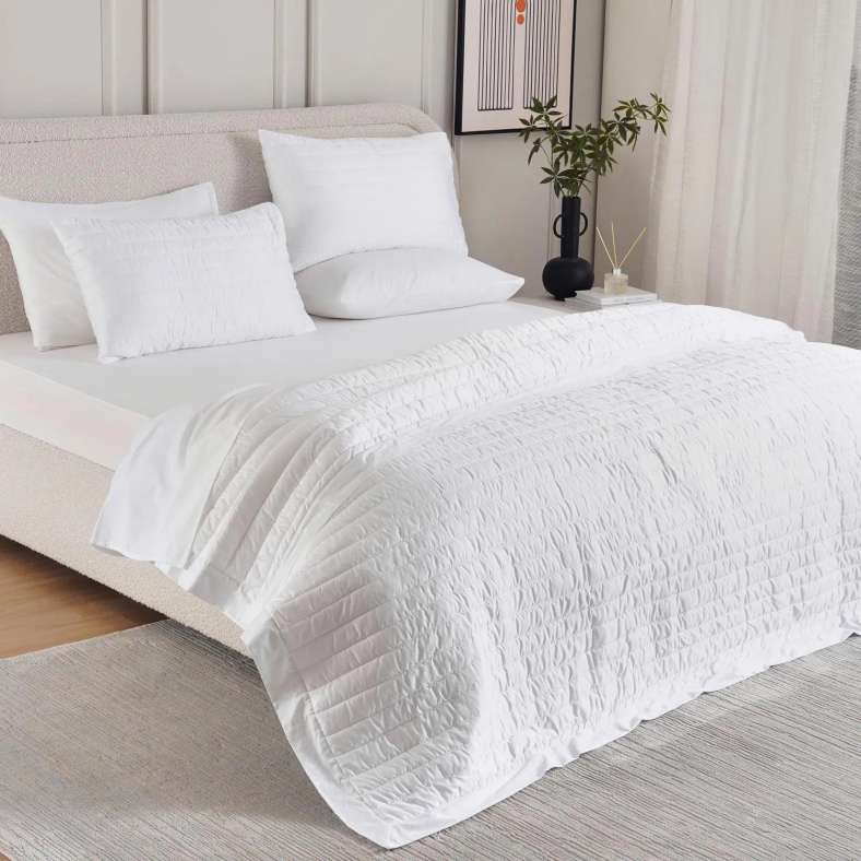 Pan Home طقم غطاء سرير ملكي أنيق - أبيض - Image 1
