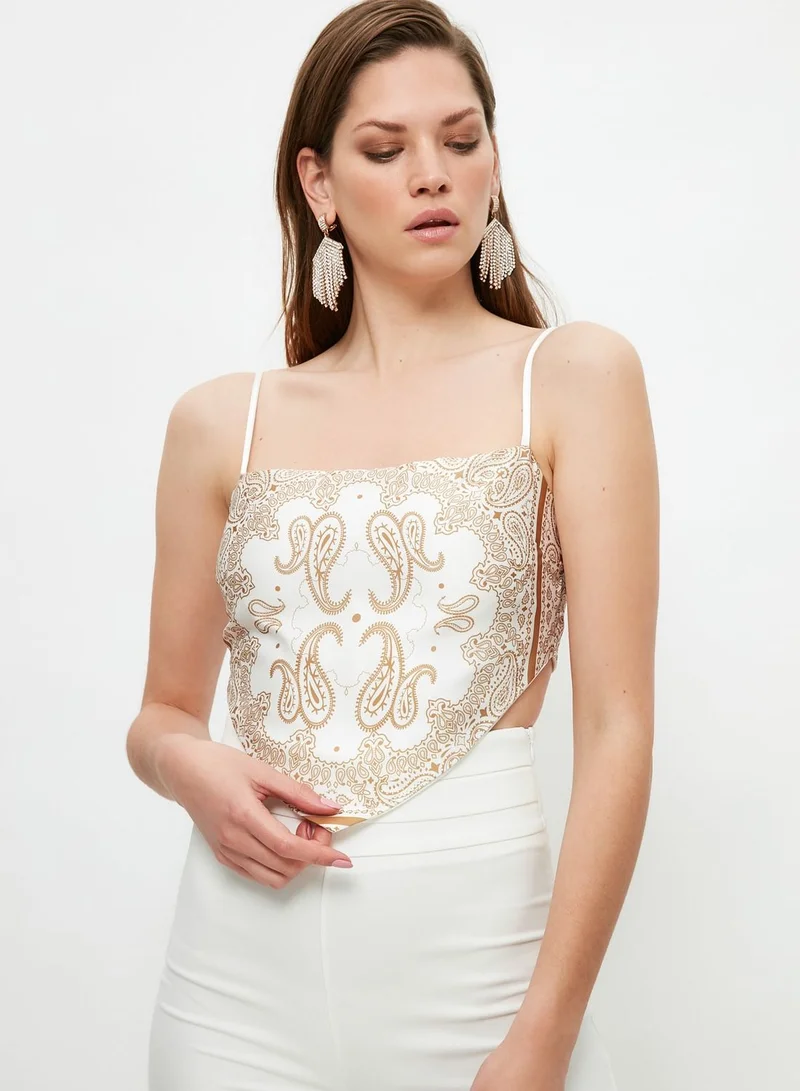trendyol Asymmetric Printed Top