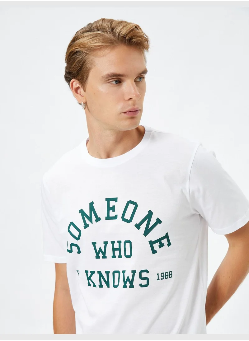 كوتون College Printed Crew Neck Short Sleeve Cotton T-Shirt