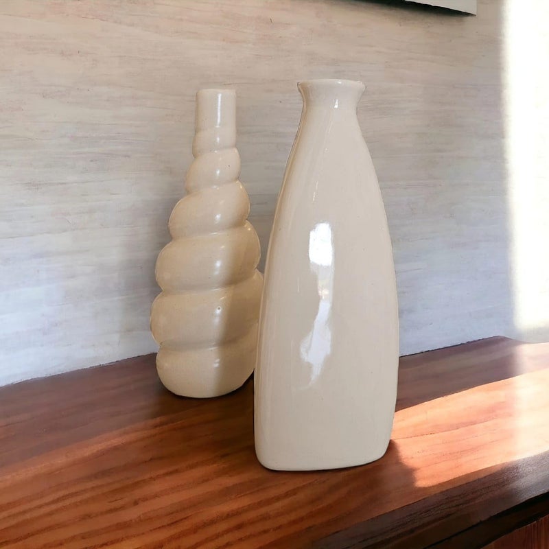 ARTISANS BAZAR Triangular Spiral Shape Bottle Ceramic Vase Combo Flower Vase Pampas Grass Vase Centrepiece Decor for Home Office or Gifts Height 9 Inches Off WhitePack of 2 - Image 1