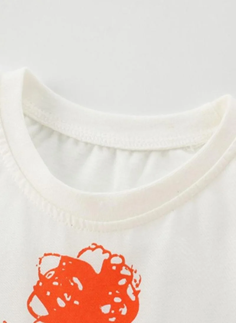 YUNIQEE White Graphic Printed Round Neck T-shirt