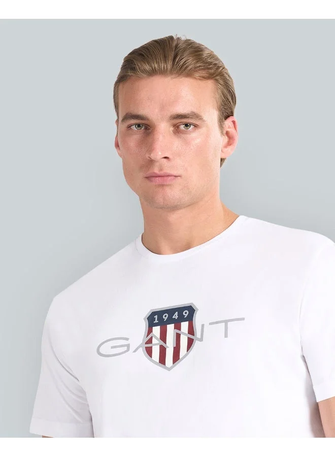 غانت تيشيرت جانت رجالي أبيض بقصة عادية بشعار الأرشيف