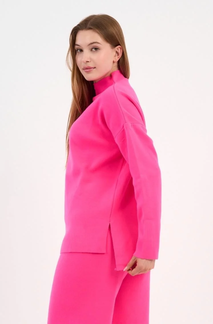 الكسندر جاردي Half Turtleneck Side Slit Knit Sweater (A90944-S-UST)