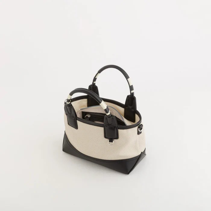 CARPISA Women's Handbag - Gabriela v1 - Image 2