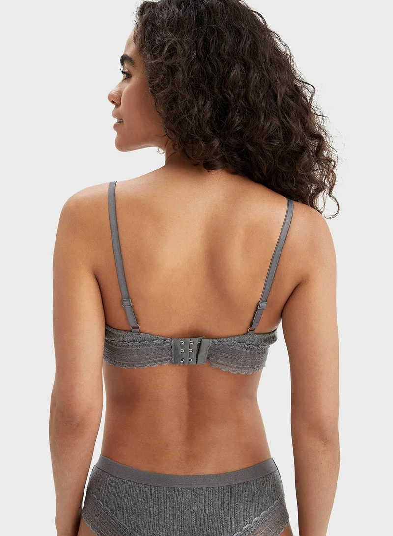 DeFacto Lace Detail Bra